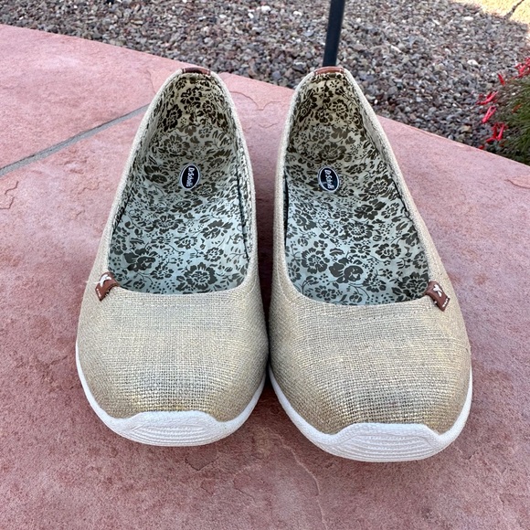 Dr. Scholl's Shoes - Dr. Scholl’s | Size 9.5 | Slip-on Flats | Closed Toe | Gold w/leather accents.